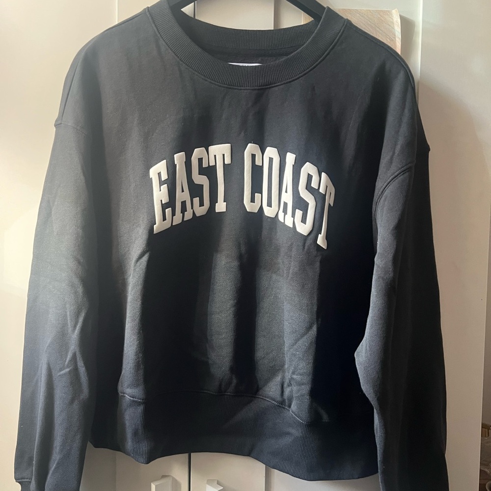 Old Navy SoComfy Graphic Drop-Shoulder Crew-Neck Sweatshirt  Size medium